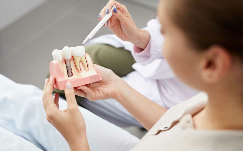implantología oral en Ronda, clínica dental en Ronda, dentista en Ronda